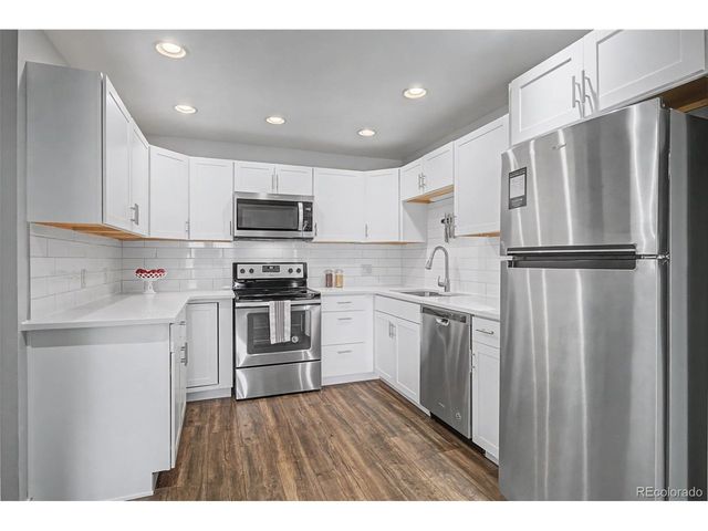 3082 S Wheeling Way 208-404, Aurora, CO 80014