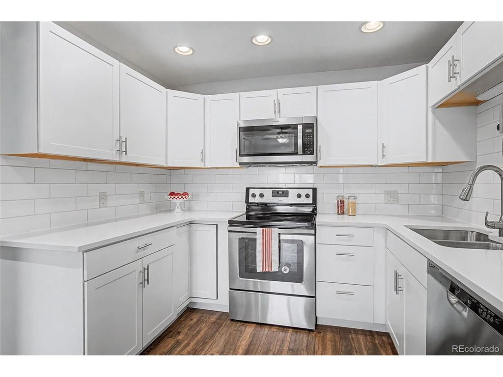 3082 S Wheeling Way 208-404, Aurora, CO 80014