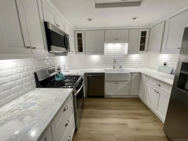 1411 1st Street, Coronado, CA 92118