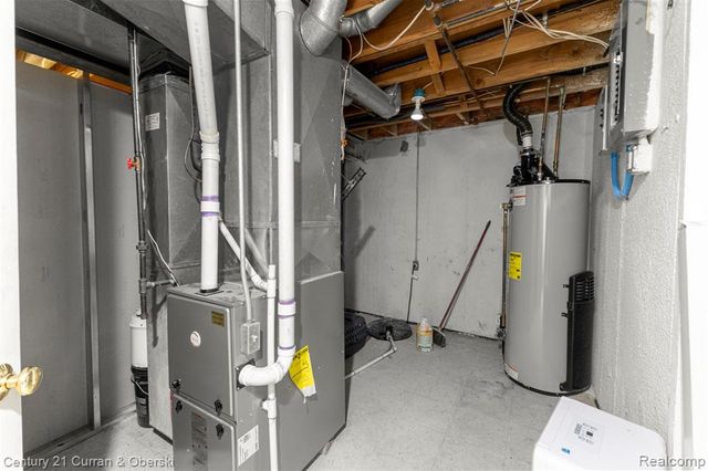 250 Chestnut Street, Wyandotte, MI 48192