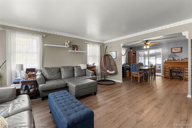 250 Chestnut Street, Wyandotte, MI 48192