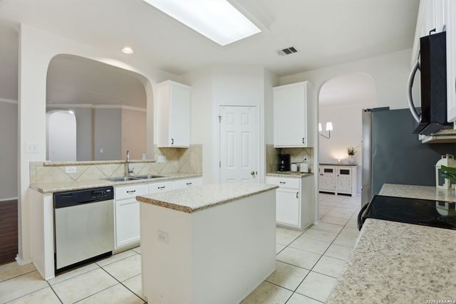 11610 BLUEBELLS RUN, San Antonio, TX 78245