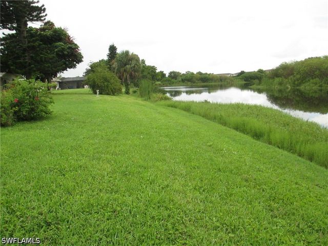 841 SE 41st ST, Cape Coral, FL 33904