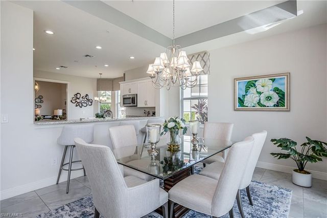 604 El Camino Real 9-101, Naples, FL 34119