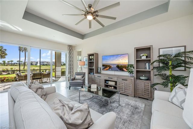 604 El Camino Real 9-101, Naples, FL 34119