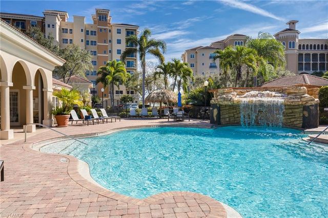 604 El Camino Real 9-101, Naples, FL 34119