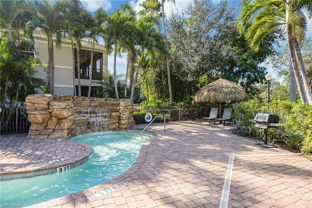 604 El Camino Real 9-101, Naples, FL 34119