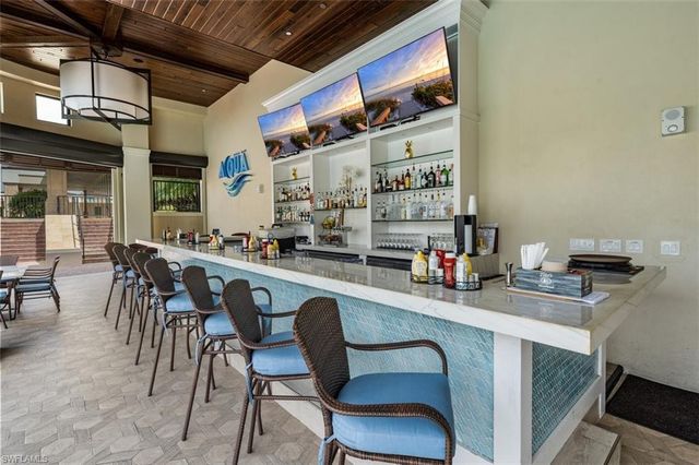 604 El Camino Real 9-101, Naples, FL 34119