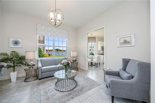 604 El Camino Real 9-101, Naples, FL 34119