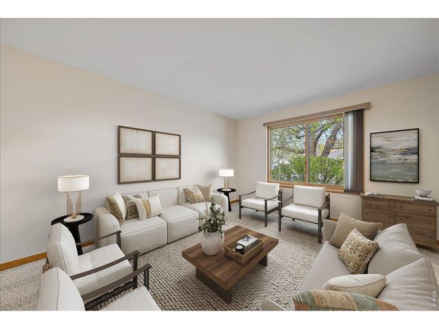 2428 Maplewood Cir W, Longmont, CO 80503