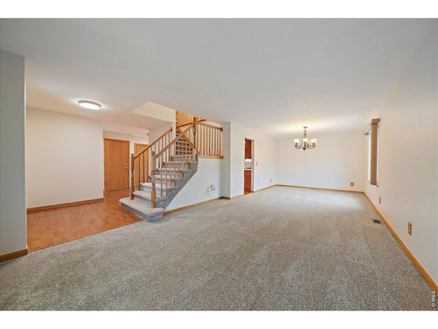 2428 Maplewood Cir W, Longmont, CO 80503