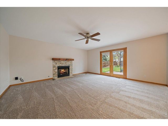 2428 Maplewood Cir W, Longmont, CO 80503