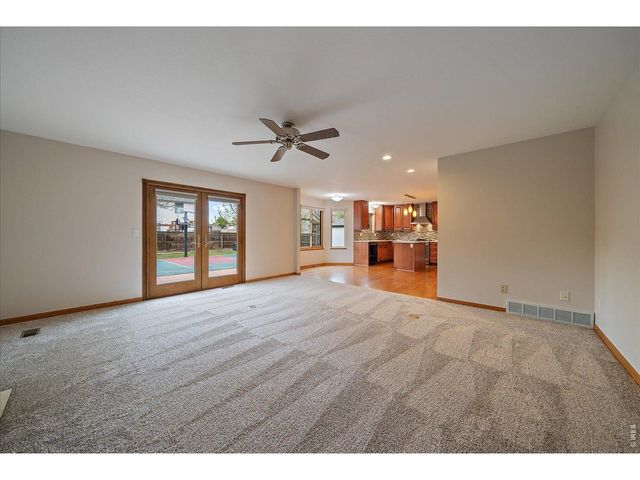 2428 Maplewood Cir W, Longmont, CO 80503