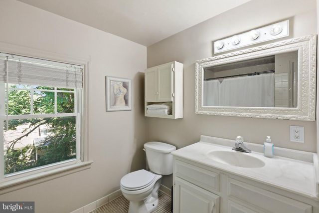 983 BROCKIE LN, York, PA 17403