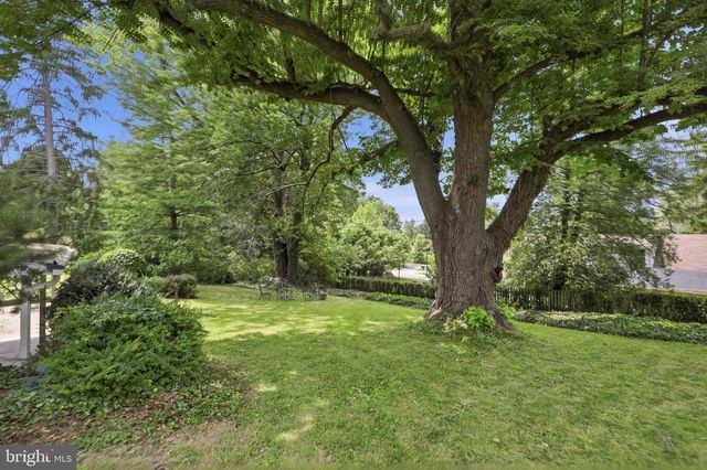 983 BROCKIE LN, York, PA 17403