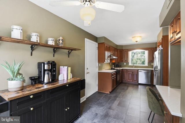983 BROCKIE LN, York, PA 17403