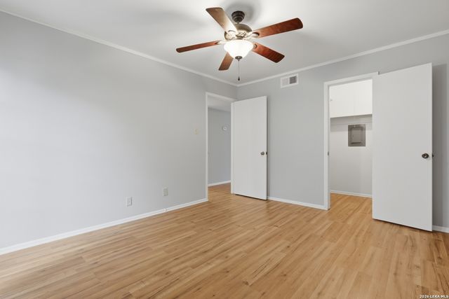 8702 Village Dr Apt 123, San Antonio, TX 78217