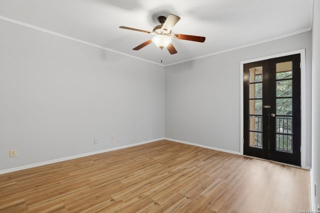 8702 Village Dr Apt 123, San Antonio, TX 78217