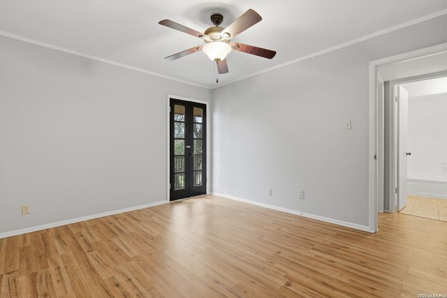 8702 Village Dr Apt 123, San Antonio, TX 78217