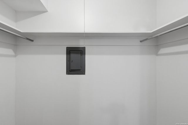 8702 Village Dr Apt 123, San Antonio, TX 78217