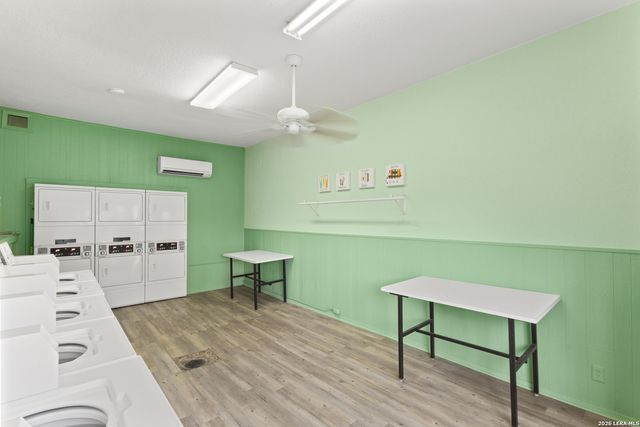 8702 Village Dr Apt 123, San Antonio, TX 78217