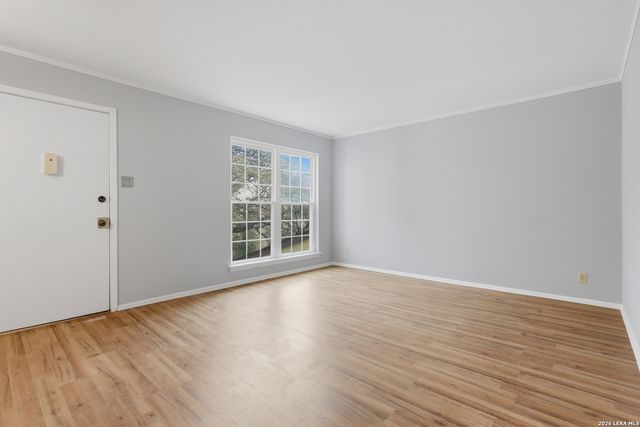 8702 Village Dr Apt 123, San Antonio, TX 78217