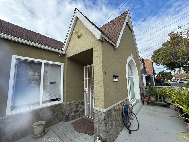 1555 McDonald Avenue, Wilmington, CA 90744