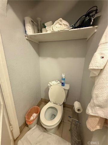 1555 McDonald Avenue, Wilmington, CA 90744