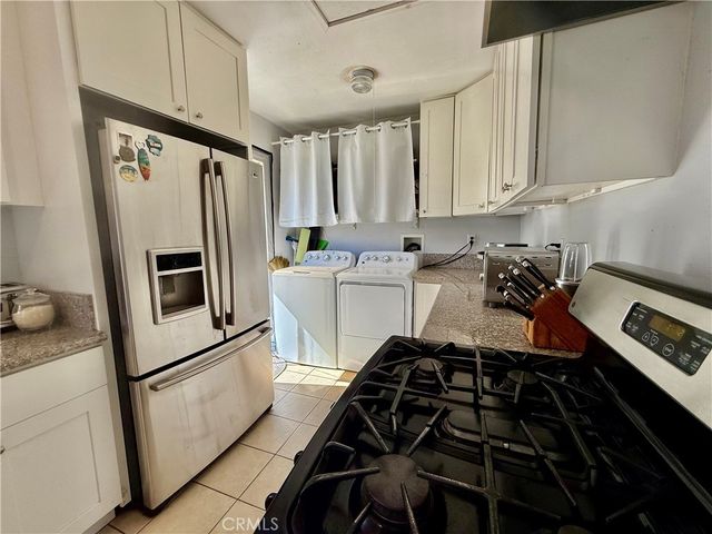 1555 McDonald Avenue, Wilmington, CA 90744