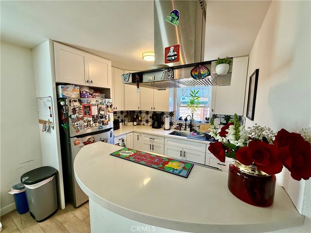 1555 McDonald Avenue, Wilmington, CA 90744