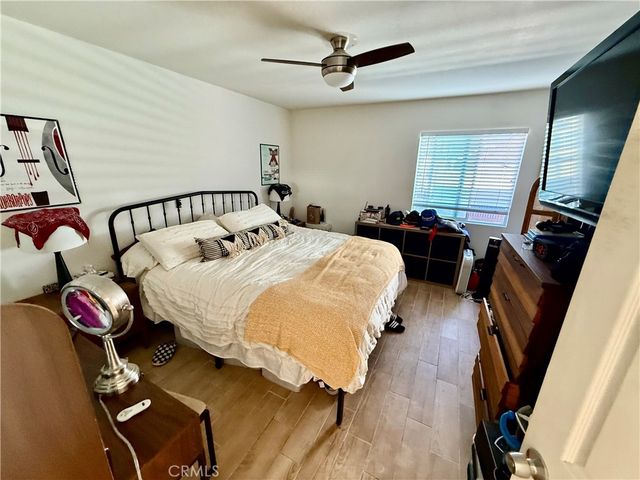 1555 McDonald Avenue, Wilmington, CA 90744