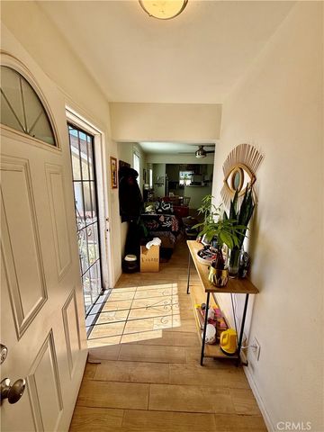 1555 McDonald Avenue, Wilmington, CA 90744