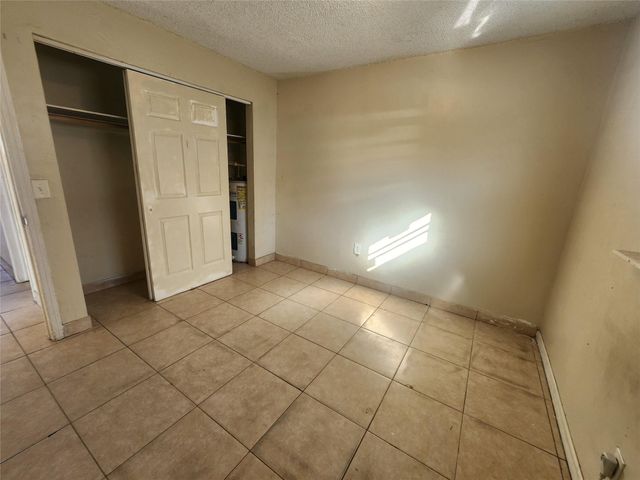 1133 W 28th St, West Palm Beach, FL 33404