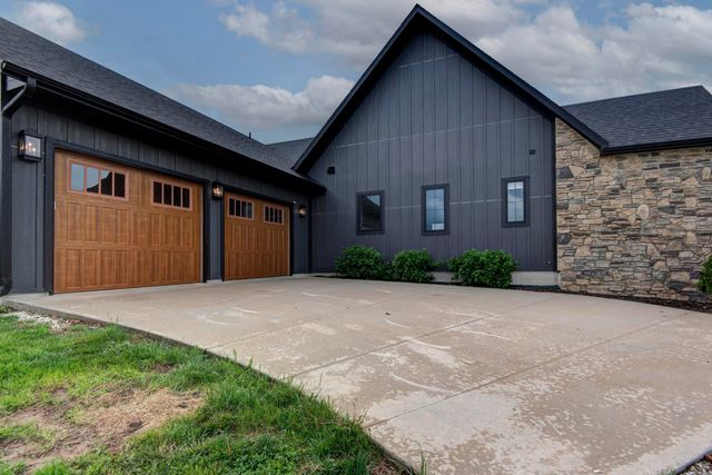 1840 Tennessee Road, Ozark, MO 65721