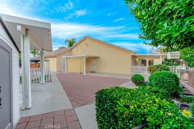 1817 Rue Chablis, San Jacinto, CA 92583