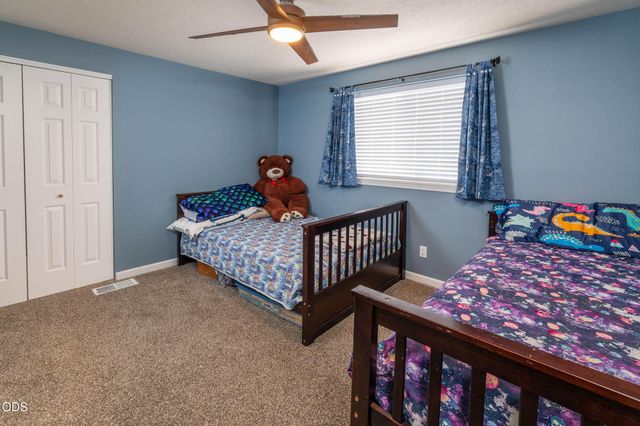 20705 Wishing Well Court, Bend, OR 97701