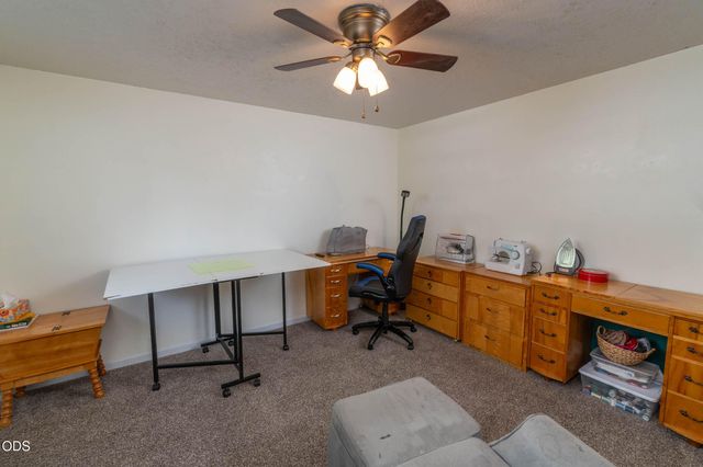 20705 Wishing Well Court, Bend, OR 97701