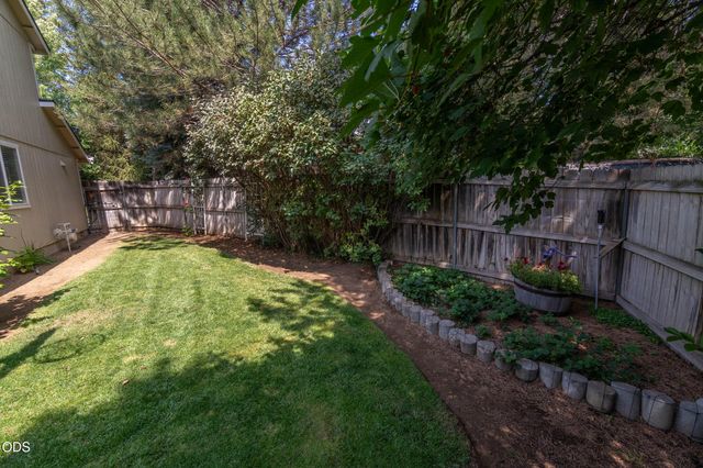 20705 Wishing Well Court, Bend, OR 97701