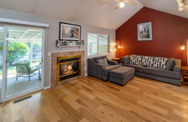 20705 Wishing Well Court, Bend, OR 97701