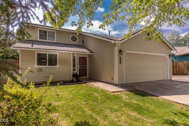 20705 Wishing Well Court, Bend, OR 97701