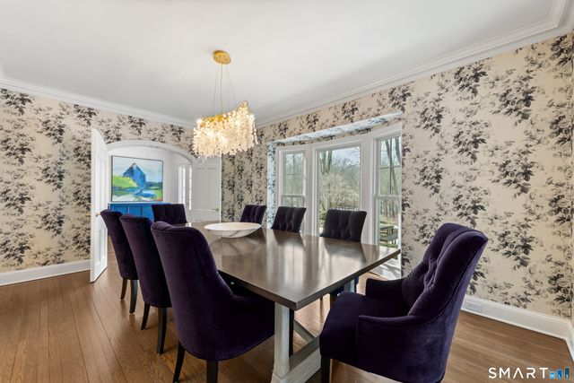 530 Round Hill Road, Greenwich, CT 06831