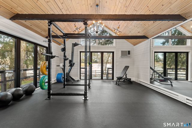 530 Round Hill Road, Greenwich, CT 06831