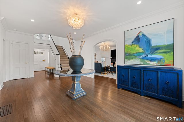 530 Round Hill Road, Greenwich, CT 06831