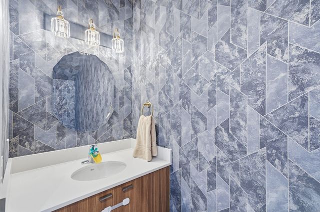 1241 NE 18th Avenue, Fort Lauderdale, FL 33304