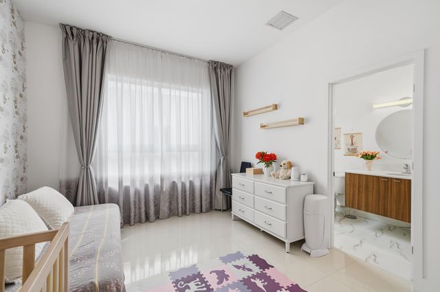 1241 NE 18th Avenue, Fort Lauderdale, FL 33304