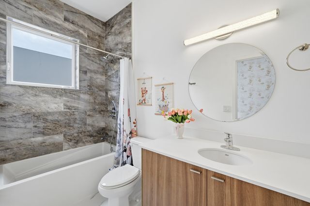 1241 NE 18th Avenue, Fort Lauderdale, FL 33304