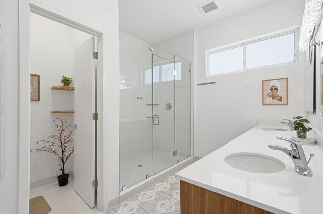 1241 NE 18th Avenue, Fort Lauderdale, FL 33304