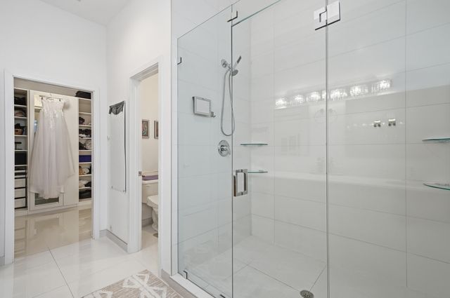 1241 NE 18th Avenue, Fort Lauderdale, FL 33304