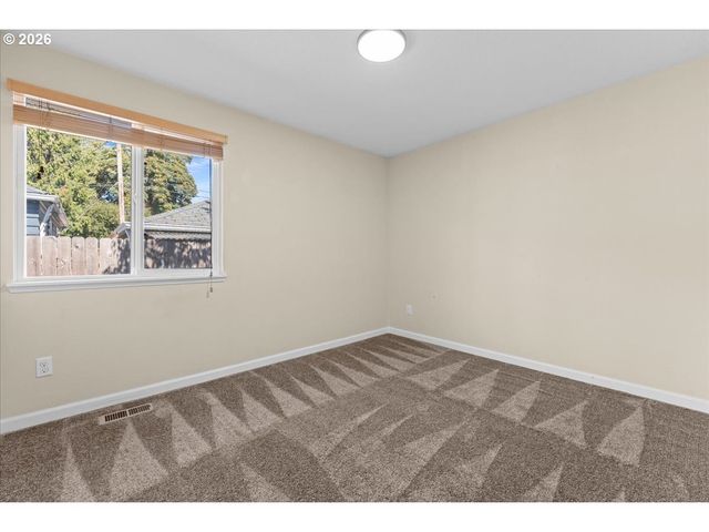 3918 Se 52ND Ave, Portland, OR 97206