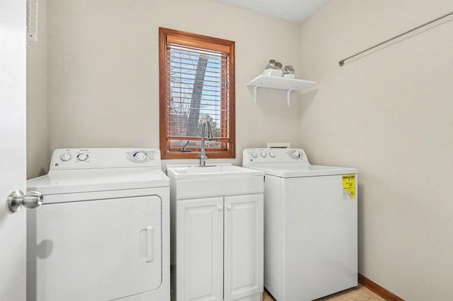 6615 Bella Vista Drive Ne, Cannon Twp, MI 49341